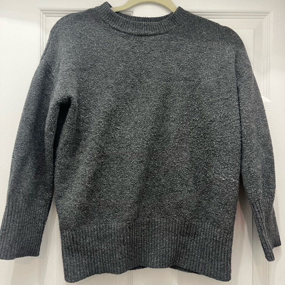 Gray sweater - size xs